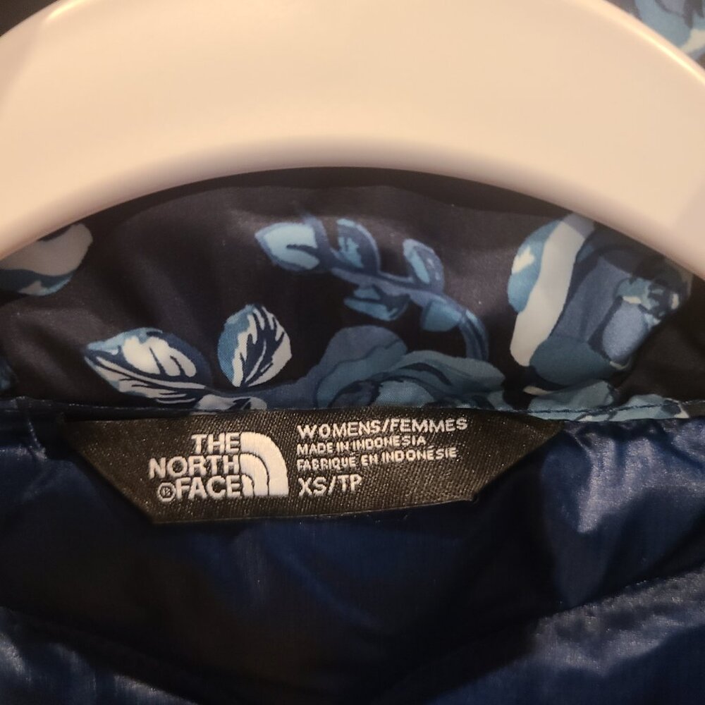 The North Face Down Puffer Vest Floral -- Women's XS - Picture 5 of 5